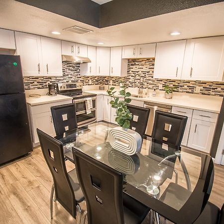 Spacious 2-Bedroom Townhouse With Pool & Private Patio In Central Λας Βέγκας Εξωτερικό φωτογραφία
